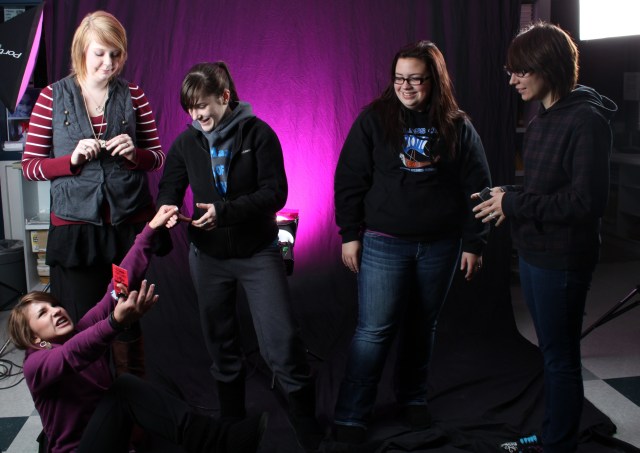 bdfsbdf 031khhgjhjhj