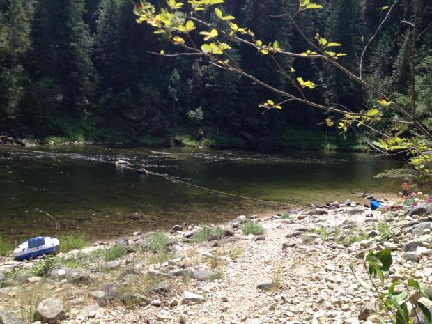 1069810_10151726108709941_1578449579_n